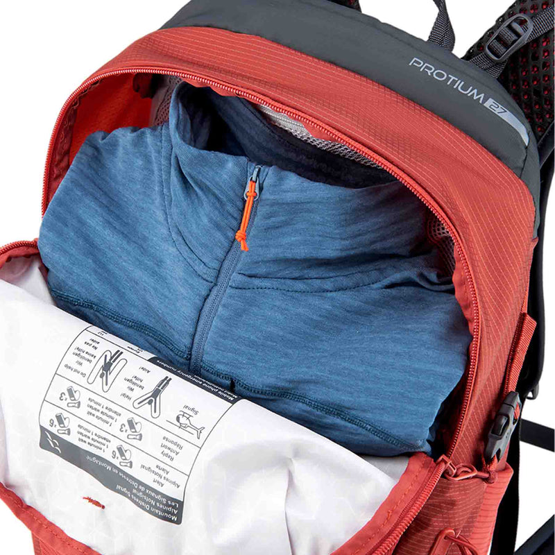 Load image into Gallery viewer, Rab Protium 27 - Daypack Packs - Daypacks Less Than 39L Mountain Equipment