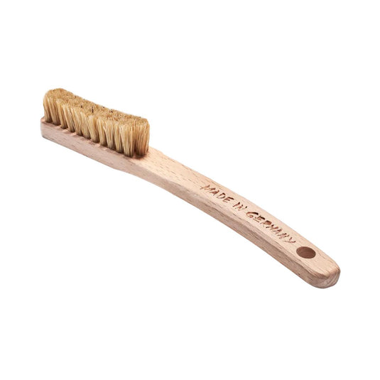 Chalk Brush Dirty Hairy