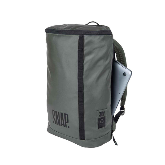 snap climbing backpack 18l daypack dark khaki 4