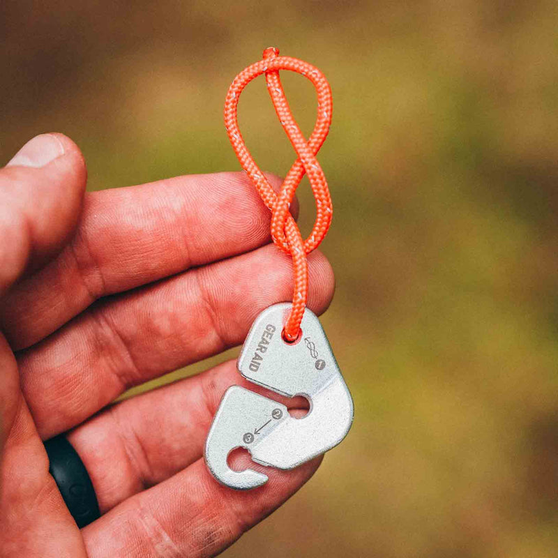 Load image into Gallery viewer, Gear Aid Guyline Kit - Reflective with Tensioners
