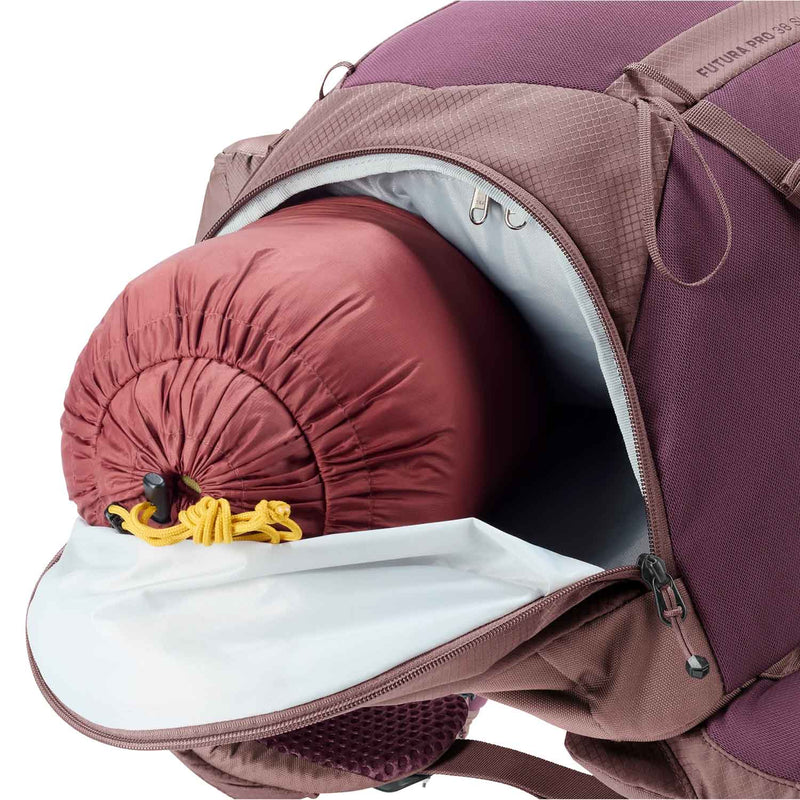 Load image into Gallery viewer, Deuter Futura Pro 38 SL Daypack
