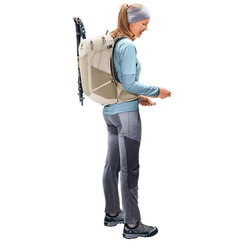 Load image into Gallery viewer, Deuter Futura 21 SL Daypack
