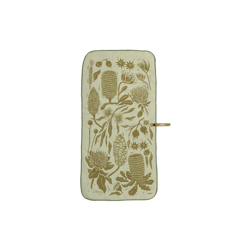 Load image into Gallery viewer, Flora Microfibre Travel Towel
