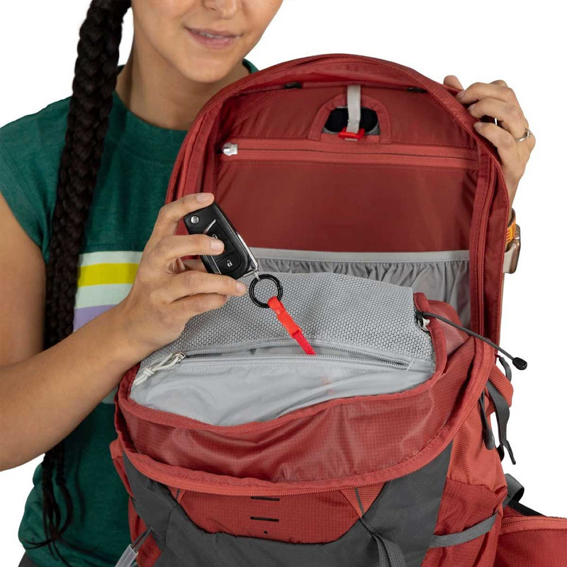 Load image into Gallery viewer, Tempest 22 V2 Daypack
