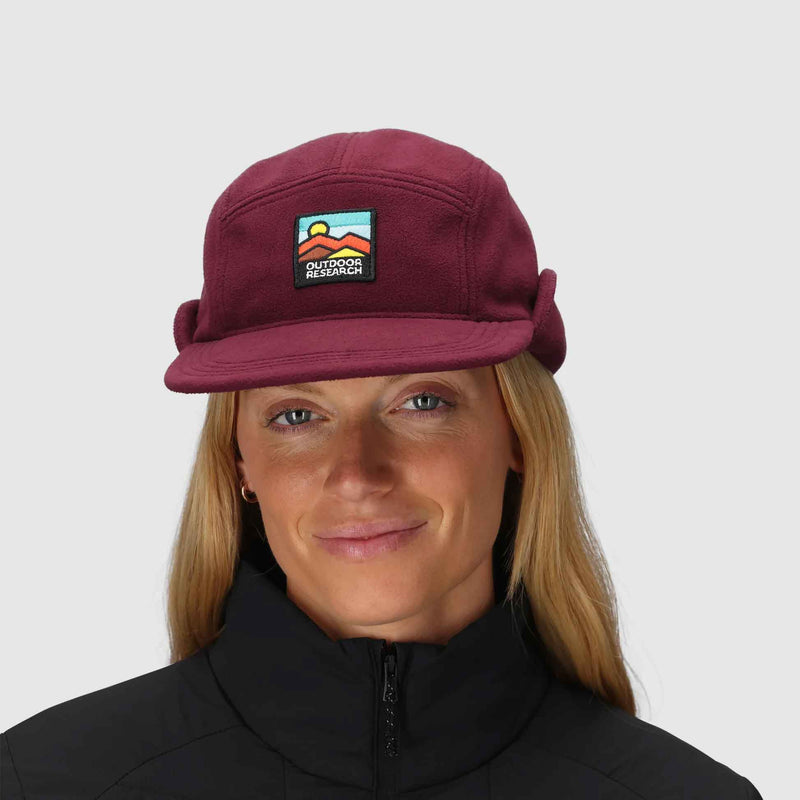 Load image into Gallery viewer, Howling Wind Fleece Cap
