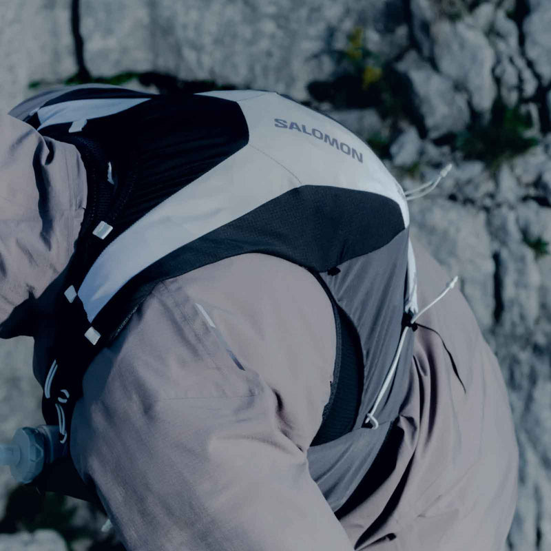 Load image into Gallery viewer, Salomon Active Skin 12 Gradient Set - Mens Trail Running Vest
