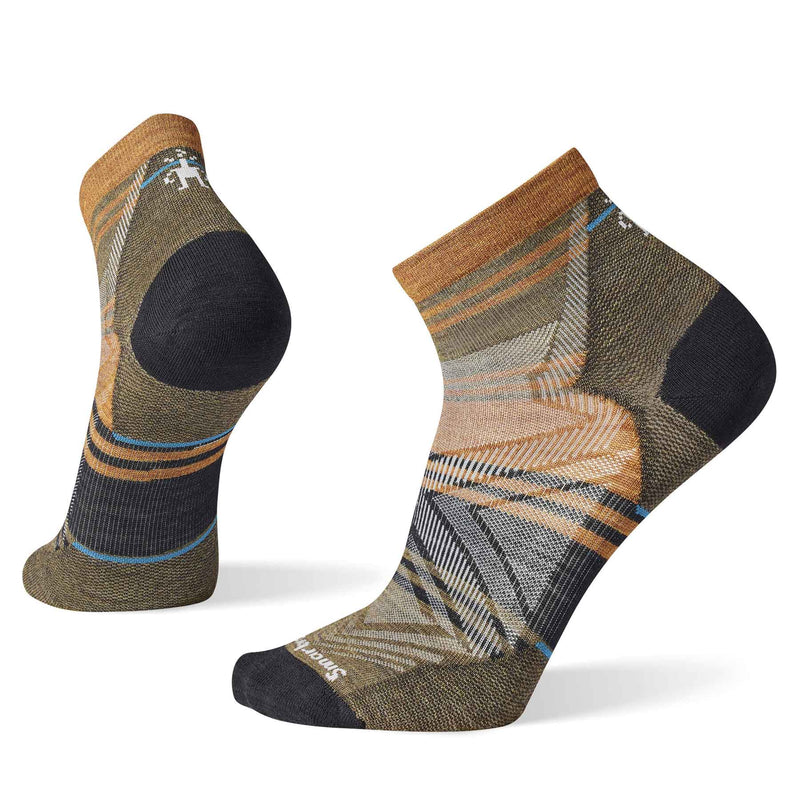 Load image into Gallery viewer, Run Zero Cushion Ankle Pattern Socks
