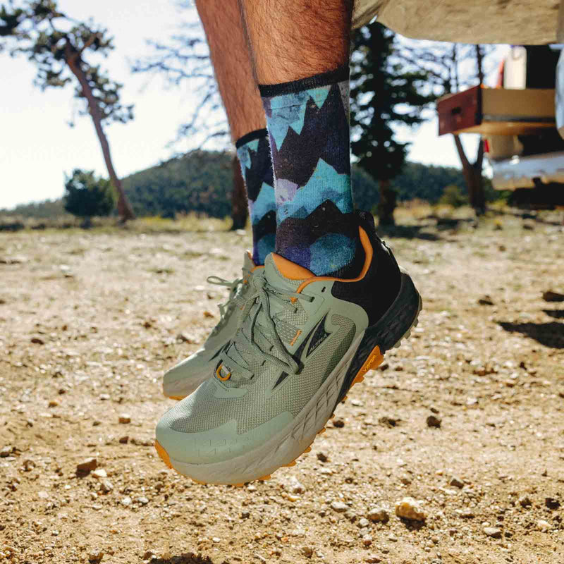 Load image into Gallery viewer, Smartwool Trail Run Targeted Cushion Summit Sector - Crew Socks
