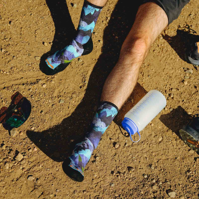 Load image into Gallery viewer, Smartwool Trail Run Targeted Cushion Summit Sector - Crew Socks
