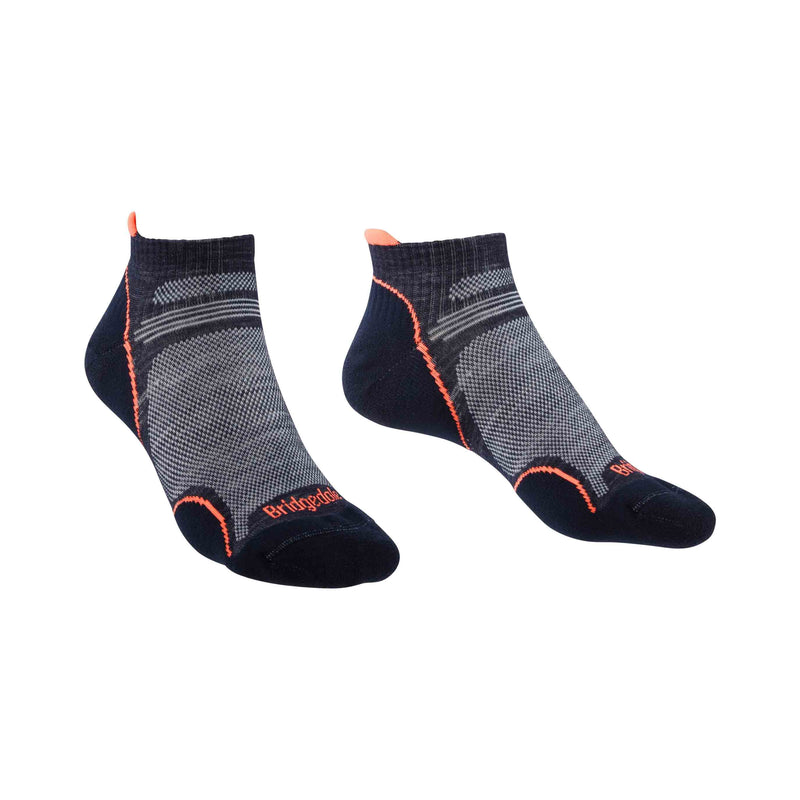 Load image into Gallery viewer, Womens Hike Ultra Light T2 Performance Low Cut Socks
