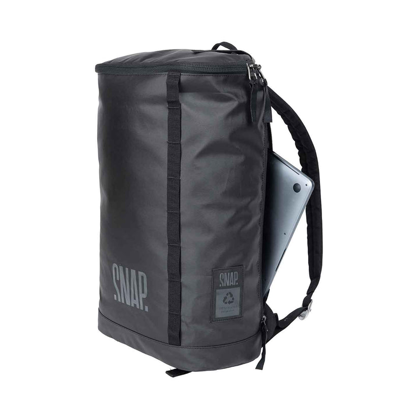 Load image into Gallery viewer, snap climbing backpack 18l daypack black 2
